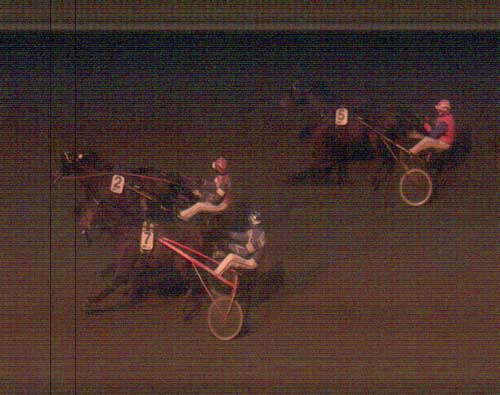 Roberto vinder kort foran US Sport ed Rich Man på tredjepladsen.,