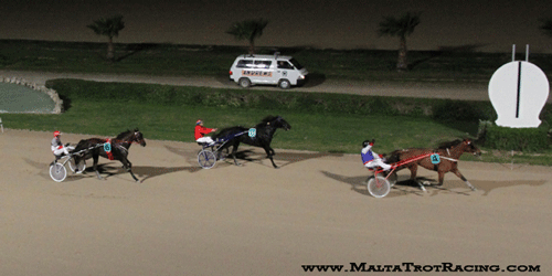 Peanut Butter vinder sikkert foran Royal Drean