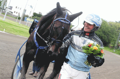 Amalie Bork med Morten Friis. Foto Martin Timm Holmstav