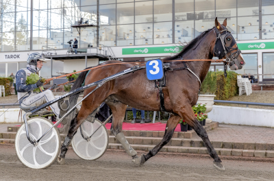 5. sejr i år til Grumbazz Kini