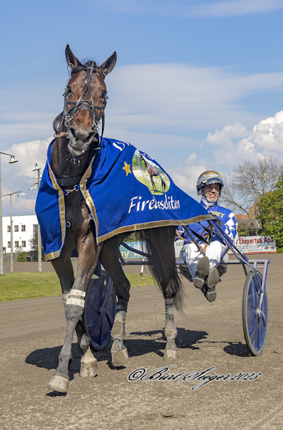 B A Superhero sæsondebuterer i italiensk storløb