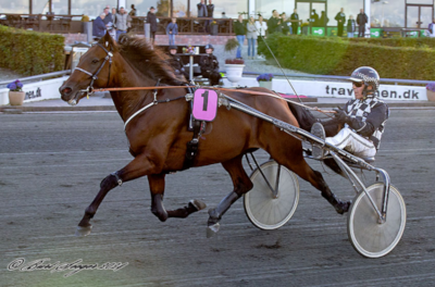 Syv løb på to timer