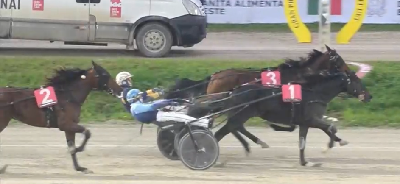 Dramatik i Orsi Mangelli-kvalifikation