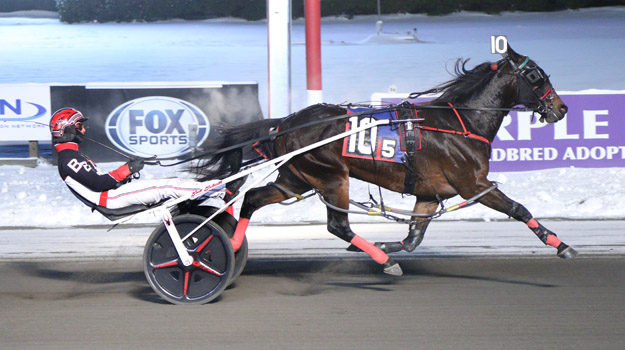 22-årige Brett Beckwith yngste kusk til at vinde 2.000 sejre