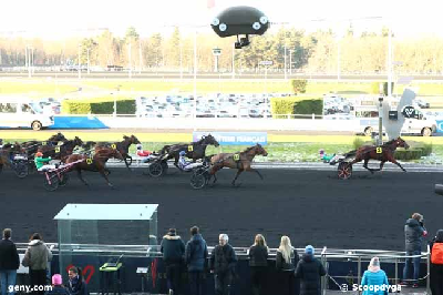 Bondos sejrssluger fortsætter