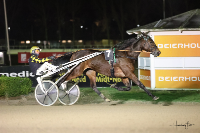 Glorius Rain fløj lavt igen