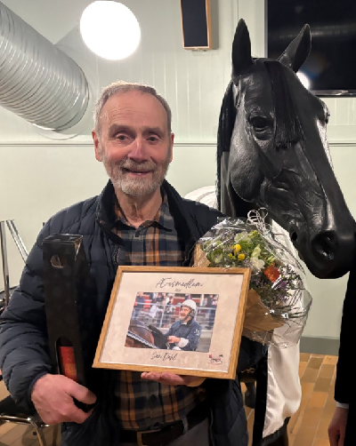 Nyt æresmedlem i Bornholms Travselskab