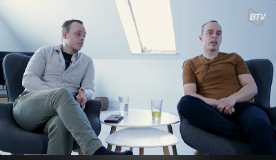 Tv-program med trav-tvillinger