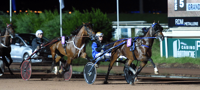 Timoko med Bjærn Goop tog spids fra start fulgt af Napoleon Bar,