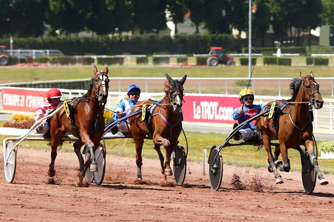 Jean Pierre Dubois bringer 3-รฅrige Chanson d'Amour til sejr i lรธrdags pรฅ Vincennes. ototo Scoop Dyga,