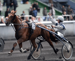 Akim du Cap Vert med Franck Anne vandt sikkert i Prix Jamin. Arkiv Gerard Forni