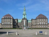 Christiansborg_Slot-505x379