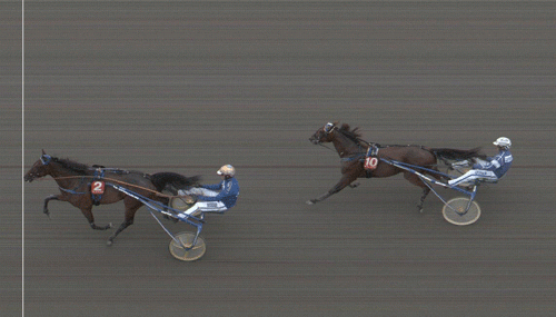 Danskfødte Current Affair er Sveriges bedste 2-åring. Hun vandt sikkert Breeders Course.finalen med Bjørn Goop i sulkyen.