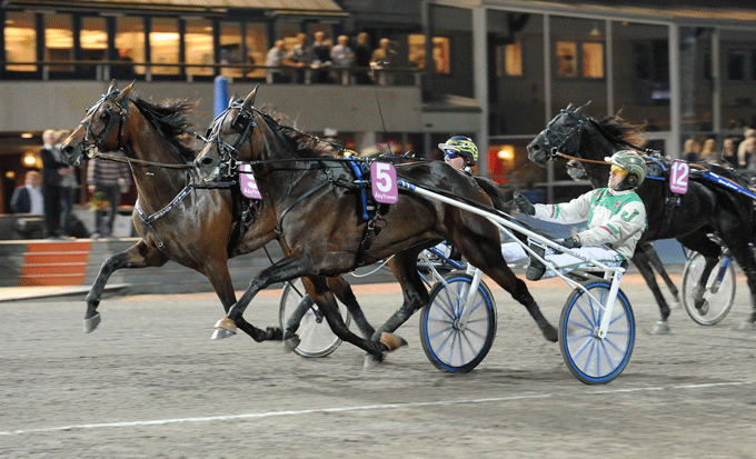 Indvendige Gitti med Jeppe Juel vinder efter en imponerende indsats