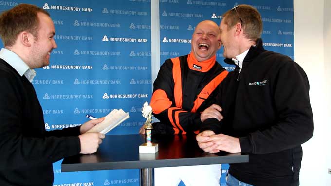 Mads L Andersen i studiet sammen med Rene Kjær og Jimmy C. Nielsen.