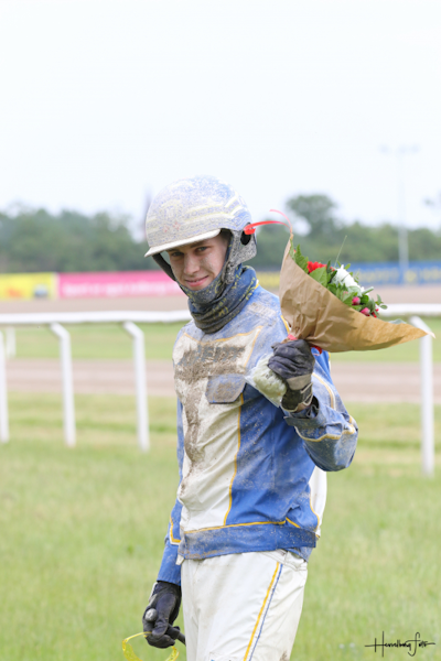 Magnus M. Nielsen mister sin jockeylicens