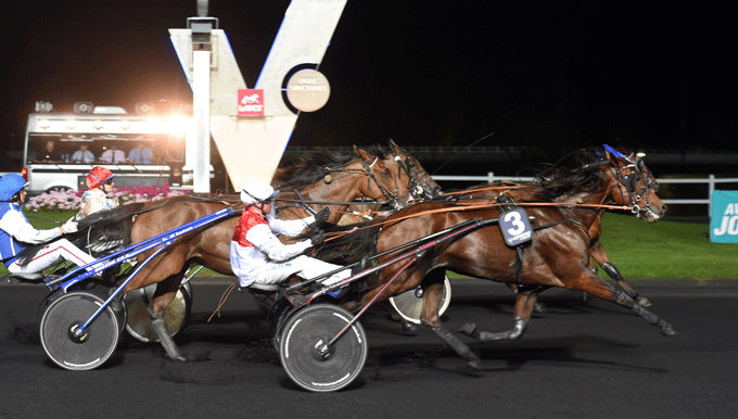 Rocky PH speeder frem og bliver nummer to bag skjulte Ulysse de Vrie. Foto Gerard Forni