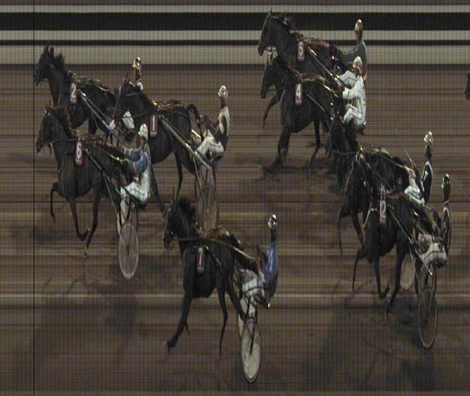 Der var trængsel over mål, men Rapide du Pommeau med Jeppe Rask nåede akkurat målstregen først