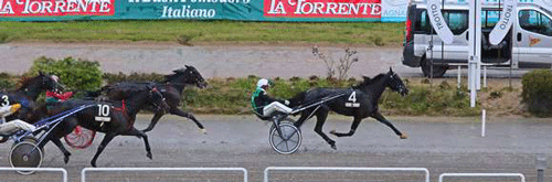 Sådan så dte ud, da Red Rose America vandt det italienske Hoppe Derby.