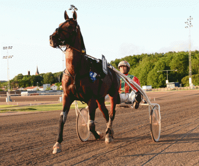 Thunder Peak til start i Paris. Foto Kanal 75