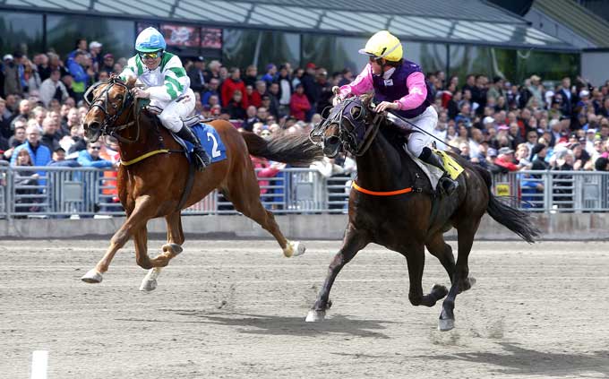 Torre Crepin med Sdrien Lamu vinder i verdensrekordtiden 1.10.0 foran Valdenburg, Foto Kanal 75