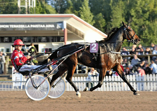 Elian Web med Janne Soronen vandt det finske Derby. Arkiv Vermo