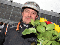 Ken Ecce tager turen til Jägersro med Caddie Kasandra -.Arkiv Kanal 75