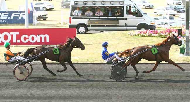 Lionel vinder sikkert foran Red Rose America. Foto geny