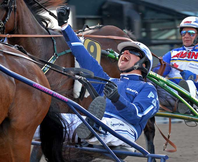 Han har ikke været trænet i et hekt år endnu, og nu vinder han et af sportens største løb. Peter G Norman var jublende lykkelig, da han passerede målstregen som vinder med Face'Em i Svensk Trav Oaks. Kanal 75