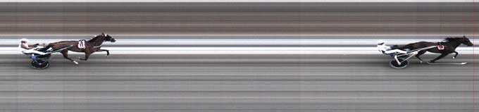 Pengo Sring med Hans Chr Holm vinder sikker i aftes på Bjerke Travet,