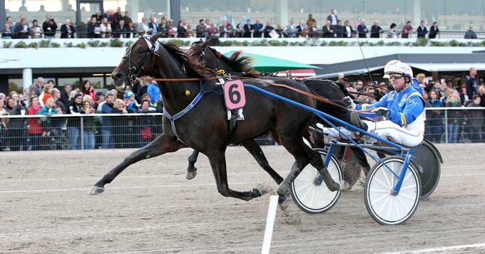 Riff Kronos med Veijo Heiskanen fightede bravt og vandt Grosser Preis von Deutschland.