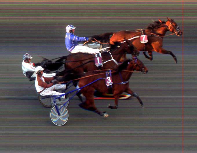 So ho og Bo Westergaard vinder deres første sejr sammen på Biri-banen i aftes.,