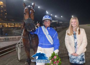 Anette Olsen (her med Turbo Day) har gode chancer for at gebvinde amatørchampionatet. Foto Martin Timm Holmstav