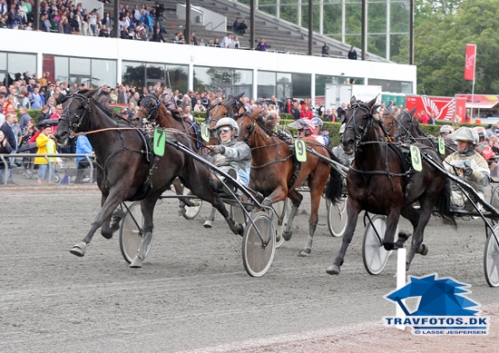 TUt AP med Rene Kjær  nedspeeder længe førende The Negotiator med Birger Jørgensen