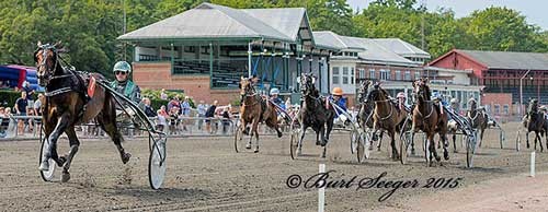 Trods en startgalop viandt Winston Sisa med Jan Dahlgaard overlegent Dervuyprøven og den går til start som storfavorit i derbyet.,